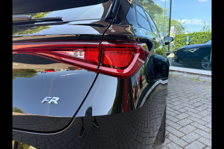 Seat Leon Sportstourer 1.0 eTSI FR Business Intense - Automaat - Navi - Climate - Parkeerhulp - Org.NL