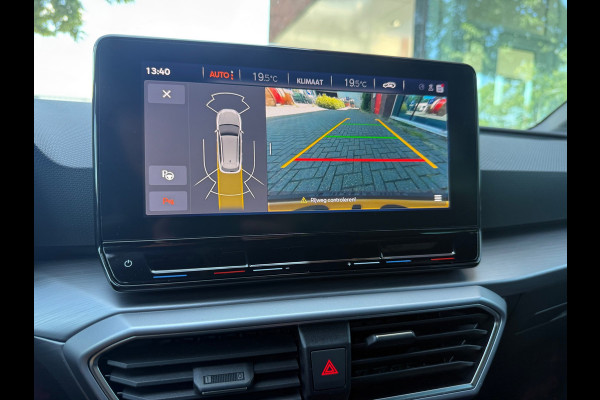 Seat Leon Sportstourer 1.0 eTSI FR Business Intense - Automaat - Navi - Climate - Parkeerhulp - Org.NL