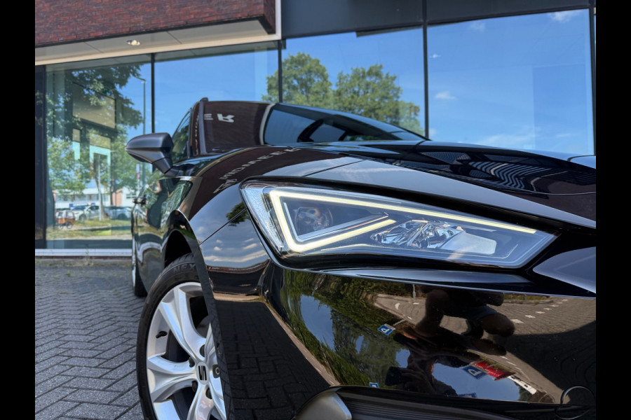 Seat Leon Sportstourer 1.0 eTSI FR Business Intense - Automaat - Navi - Climate - Parkeerhulp - Org.NL