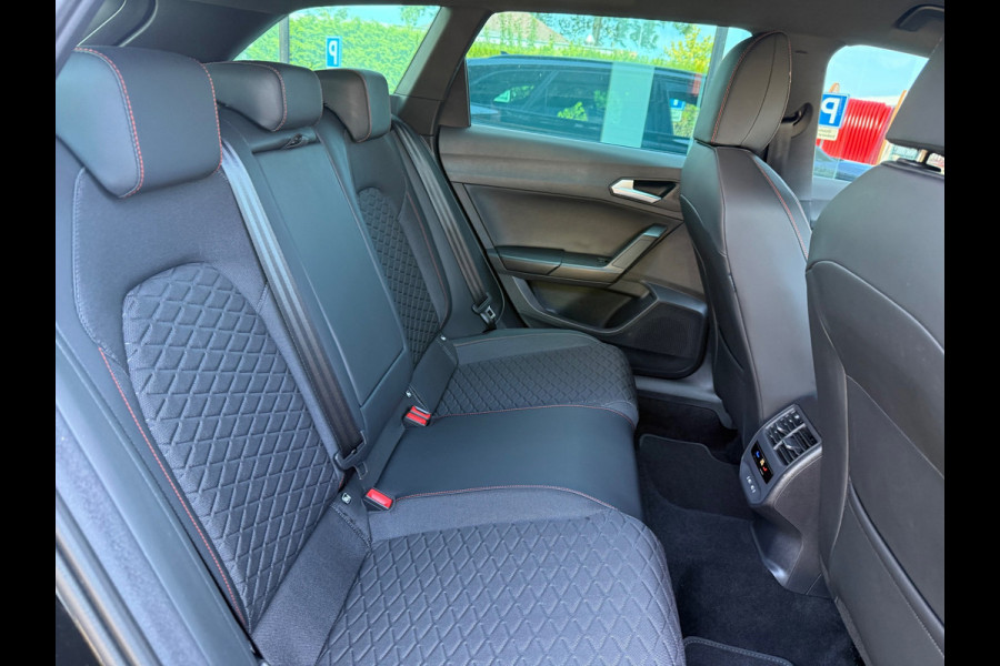 Seat Leon Sportstourer 1.0 eTSI FR Business Intense - Automaat - Navi - Climate - Parkeerhulp - Org.NL