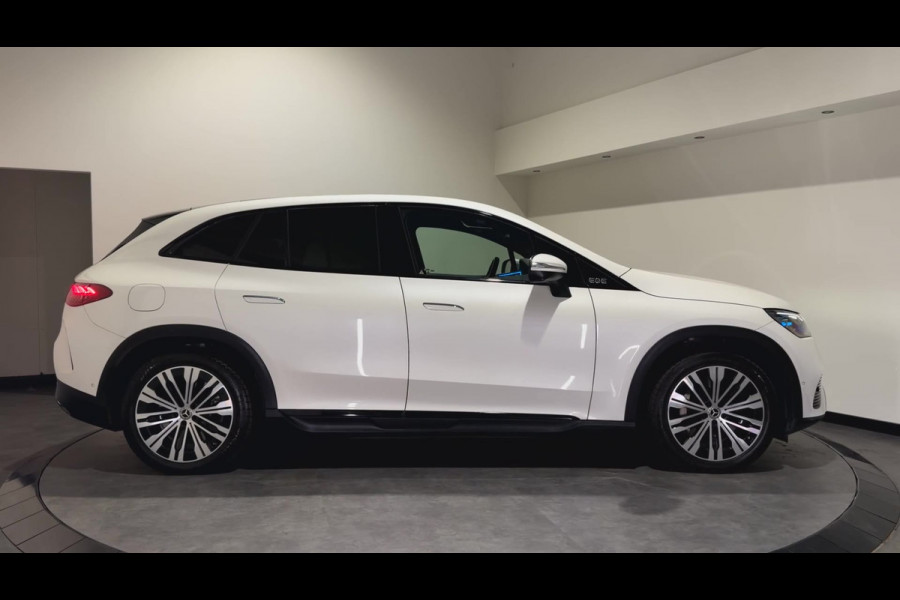 Mercedes-Benz EQE SUV 350 4Matic Electric Art 91 kWh | SOH 96,8% | Trekhaak | Matrix LED | Panodak | achterasbesturing | HUD | MBUX Hyper