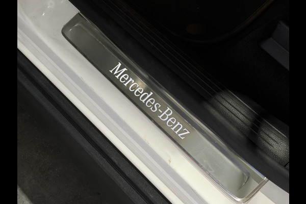 Mercedes-Benz EQE SUV 350 4Matic Electric Art 91 kWh | SOH 96,8% | Trekhaak | Matrix LED | Panodak | achterasbesturing | HUD | MBUX Hyper