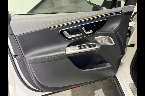 Mercedes-Benz EQE SUV 350 4Matic Electric Art 91 kWh | SOH 96,8% | Trekhaak | Matrix LED | Panodak | achterasbesturing | HUD | MBUX Hyper