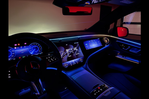 Mercedes-Benz EQE SUV 350 4Matic Electric Art 91 kWh | SOH 96,8% | Trekhaak | Matrix LED | Panodak | achterasbesturing | HUD | MBUX Hyper