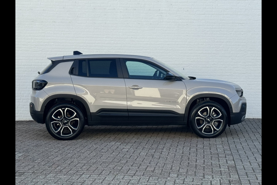 Jeep Avenger Summit 54 kWh SOH 96% Clima Camera Carplay Adaptive Cruise PDC voor en achter Half Leder