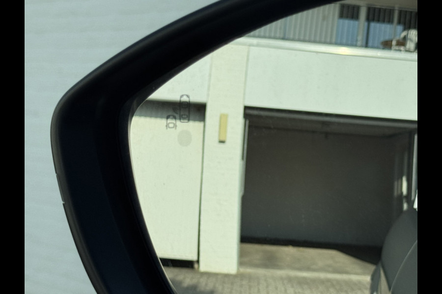 Jeep Avenger Summit 54 kWh SOH 96% Clima Camera Carplay Adaptive Cruise PDC voor en achter Half Leder