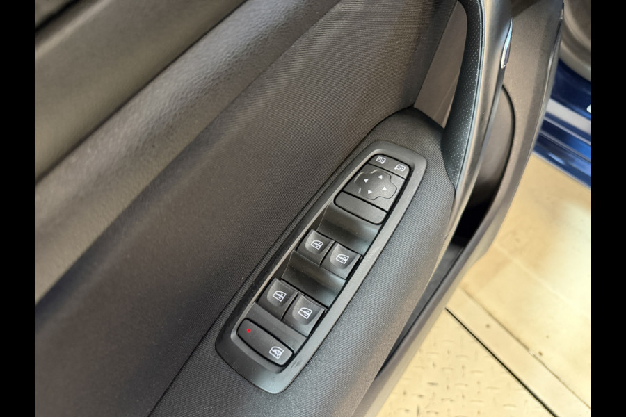 Renault Mégane Estate 1.3 TCe Limited | Carplay | Trekhaak | Keyless | Goed onderhouden
