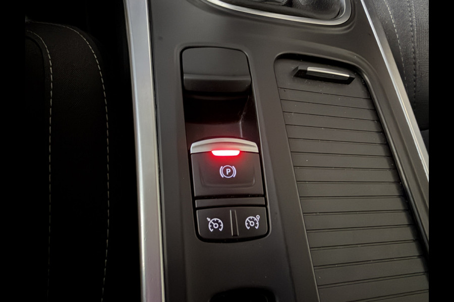 Renault Mégane Estate 1.3 TCe Limited | Carplay | Trekhaak | Keyless | Goed onderhouden