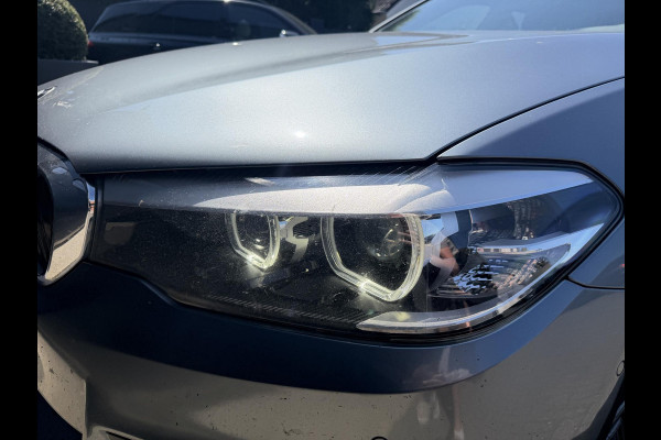 BMW 5 Serie Touring 520d Executive M-Sport | Camera | Harmon Kardon | Navigatie | Elektrische Achterklep | 19 Inch Lichtmetalen Velgen |