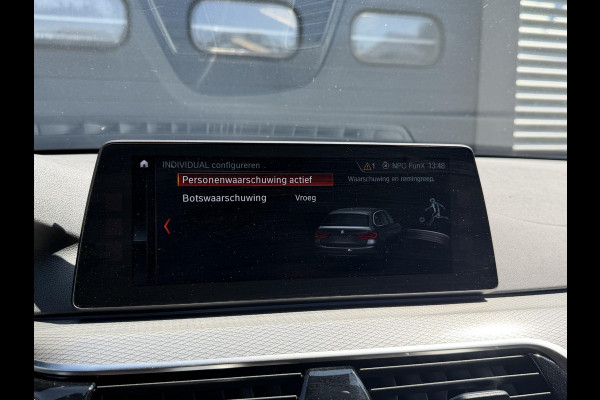 BMW 5 Serie Touring 520d Executive M-Sport | Camera | Harmon Kardon | Navigatie | Elektrische Achterklep | 19 Inch Lichtmetalen Velgen |