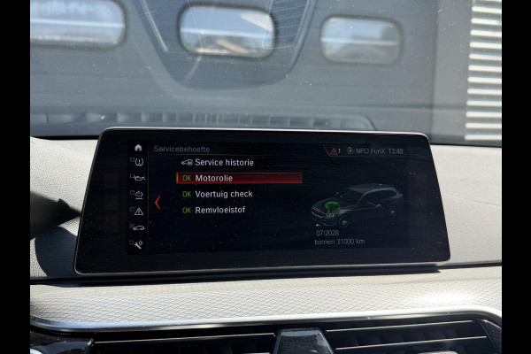 BMW 5 Serie Touring 520d Executive M-Sport | Camera | Harmon Kardon | Navigatie | Elektrische Achterklep | 19 Inch Lichtmetalen Velgen |