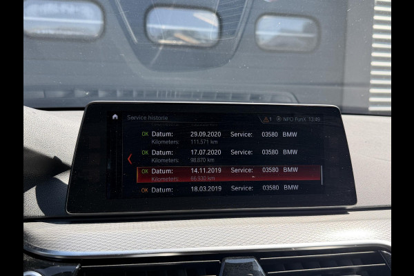 BMW 5 Serie Touring 520d Executive M-Sport | Camera | Harmon Kardon | Navigatie | Elektrische Achterklep | 19 Inch Lichtmetalen Velgen |