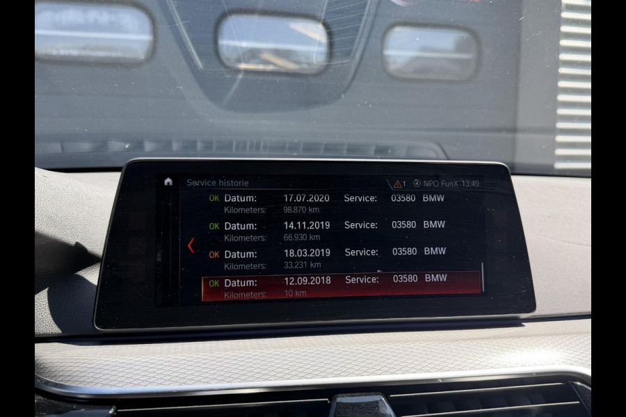 BMW 5 Serie Touring 520d Executive M-Sport | Camera | Harmon Kardon | Navigatie | Elektrische Achterklep | 19 Inch Lichtmetalen Velgen |
