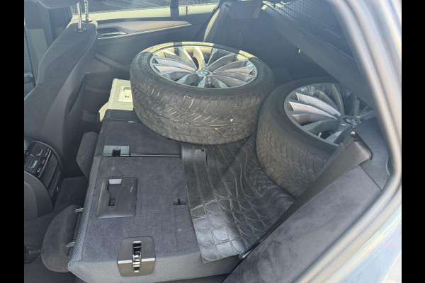 BMW 5 Serie Touring 520d Executive M-Sport | Camera | Harmon Kardon | Navigatie | Elektrische Achterklep | 19 Inch Lichtmetalen Velgen |
