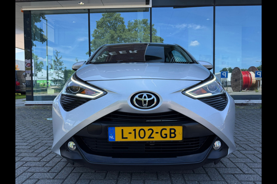 Toyota Aygo 1.0 VVT-i x-joy - Automaat - Climate - Trekhaak - Media - Org.NL