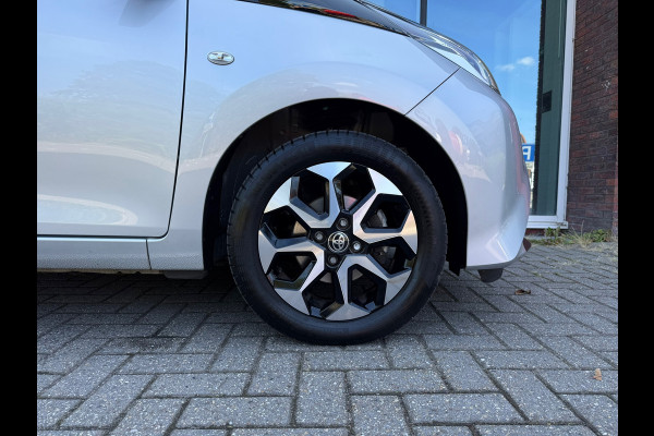 Toyota Aygo 1.0 VVT-i x-joy - Automaat - Climate - Trekhaak - Media - Org.NL