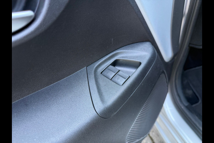 Toyota Aygo 1.0 VVT-i x-joy - Automaat - Climate - Trekhaak - Media - Org.NL