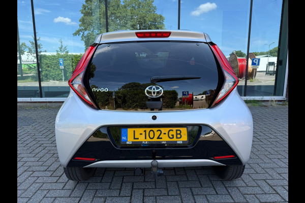 Toyota Aygo 1.0 VVT-i x-joy - Automaat - Climate - Trekhaak - Media - Org.NL