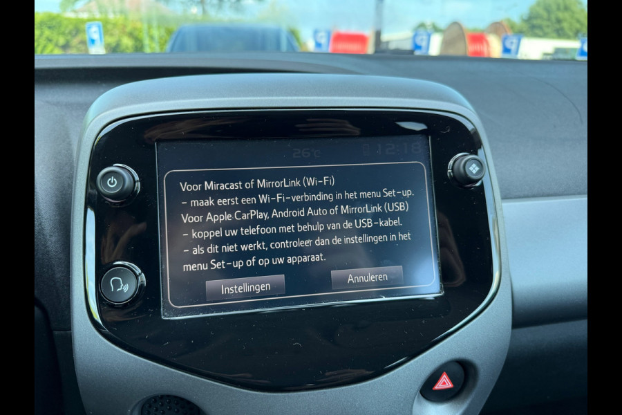 Toyota Aygo 1.0 VVT-i x-joy - Automaat - Climate - Trekhaak - Media - Org.NL