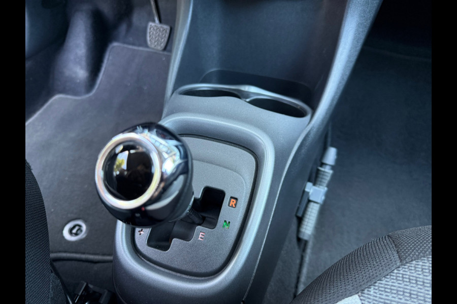 Toyota Aygo 1.0 VVT-i x-joy - Automaat - Climate - Trekhaak - Media - Org.NL