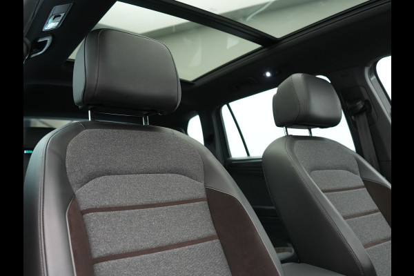 Seat Tarraco 1.4 TSI e-Hybrid Xcellence PHEV 245pk Dealer O.H. | Panodak | Adaptive Cruise | 360 Camera | Sfeerverlichting | Voorstoelen Verwarmd | Keyless | Blis | Apple Carplay | Navigatie | DAB | Plug In Hybrid |