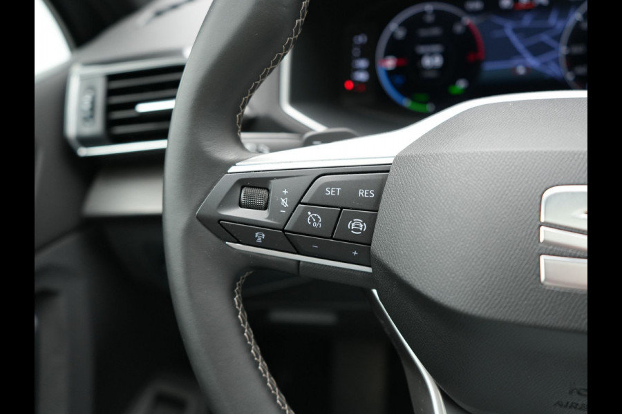 Seat Tarraco 1.4 TSI e-Hybrid Xcellence PHEV 245pk Dealer O.H. | Panodak | Adaptive Cruise | 360 Camera | Sfeerverlichting | Voorstoelen Verwarmd | Keyless | Blis | Apple Carplay | Navigatie | DAB | Plug In Hybrid |