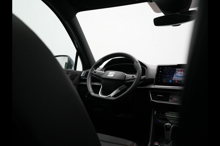 Seat Tarraco 1.4 TSI e-Hybrid Xcellence PHEV 245pk Dealer O.H. | Panodak | Adaptive Cruise | 360 Camera | Sfeerverlichting | Voorstoelen Verwarmd | Keyless | Blis | Apple Carplay | Navigatie | DAB | Plug In Hybrid |