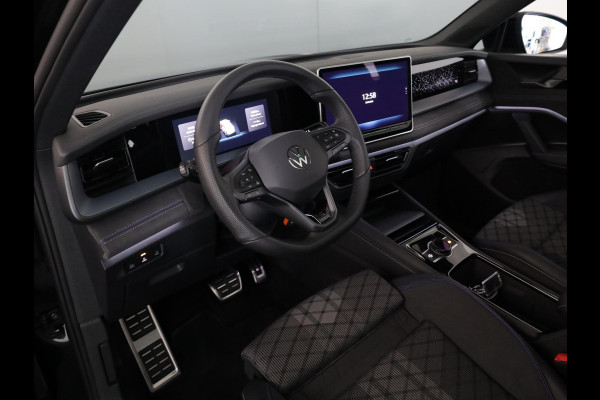 Volkswagen Tayron 1.5 eHybrid R-Line Edition 204 pk Automaat (DSG) | Verlengde garantie | Navigatie | Panoramadak | Trekhaak (wegklapbaar) | Parkeersensoren (Park assist) | Rondomzicht camera | Black Style pakket | R-Line |