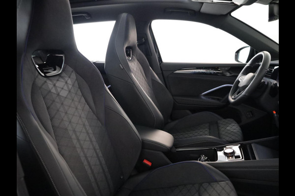 Volkswagen Tayron 1.5 eHybrid R-Line Edition 204 pk Automaat (DSG) | Verlengde garantie | Navigatie | Panoramadak | Trekhaak (wegklapbaar) | Parkeersensoren (Park assist) | Rondomzicht camera | Black Style pakket | R-Line |