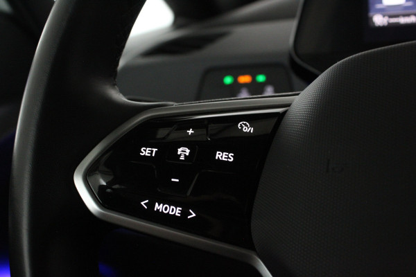 Volkswagen ID.3 Pro 58 kWh > 94,2% SOH/Warmtepomp/Camera/Zwart dak/18inch...