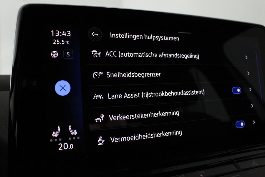 Volkswagen ID.3 Pro 58 kWh > 94,2% SOH/Warmtepomp/Camera/Zwart dak/18inch...