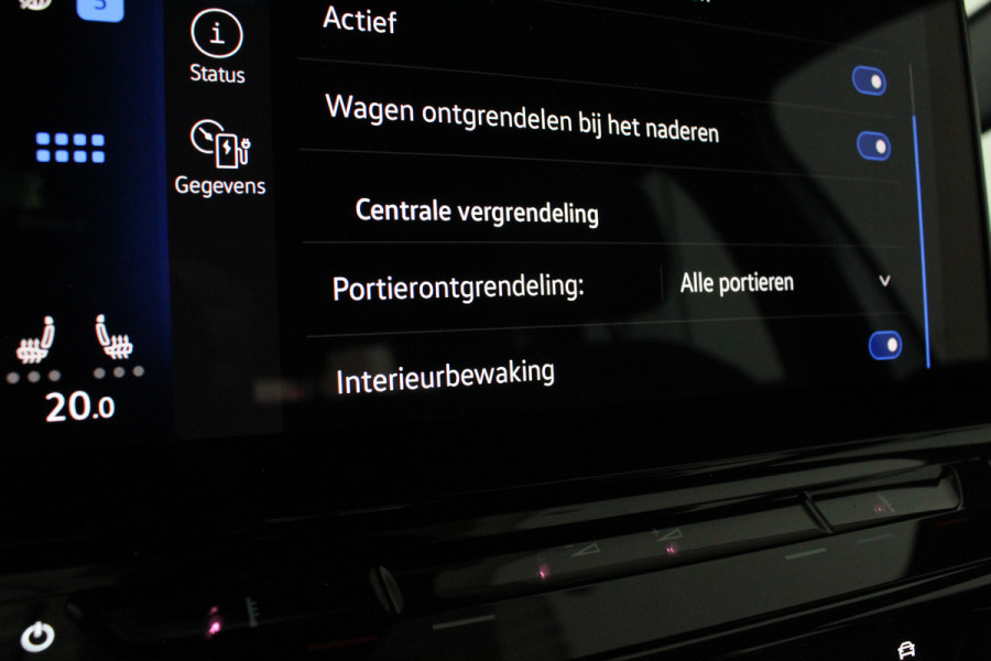 Volkswagen ID.3 Pro 58 kWh > 94,2% SOH/Warmtepomp/Camera/Zwart dak/18inch...