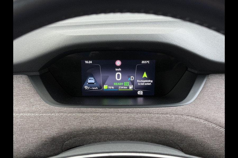 Škoda ENYAQ iV 60 First Edition SOH 92% 3-Zone Ecc Adap.Cruise Stoel+Stuurverwarming Elek.Stoel+Memory Camera Apple Camera Android Auto Navi Pd Keyless advanced Led Matrix Blind Spot Warning Lmv Privacy Glas Lane Assist DAB P-Assist GSM Draadloos laden Dealeronderhouden Origineel Nederlandse Auto