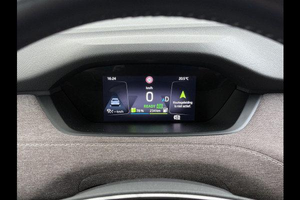 Škoda ENYAQ iV 60 First Edition SOH 92% 3-Zone Ecc Adap.Cruise Stoel+Stuurverwarming Elek.Stoel+Memory Camera Apple Camera Android Auto Navi Pd Keyless advanced Led Matrix Blind Spot Warning Lmv Privacy Glas Lane Assist DAB P-Assist GSM Draadloos laden Dealeronderhouden Origineel Nederlandse Auto