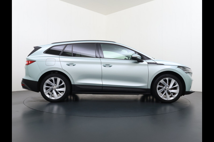 Škoda ENYAQ iV 60 First Edition SOH 92% 3-Zone Ecc Adap.Cruise Stoel+Stuurverwarming Elek.Stoel+Memory Camera Apple Camera Android Auto Navi Pd Keyless advanced Led Matrix Blind Spot Warning Lmv Privacy Glas Lane Assist DAB P-Assist GSM Draadloos laden Dealeronderhouden Origineel Nederlandse Auto