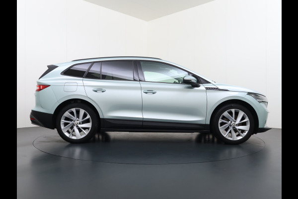 Škoda ENYAQ iV 60 First Edition SOH 92% 3-Zone Ecc Adap.Cruise Stoel+Stuurverwarming Elek.Stoel+Memory Camera Apple Camera Android Auto Navi Pd Keyless advanced Led Matrix Blind Spot Warning Lmv Privacy Glas Lane Assist DAB P-Assist GSM Draadloos laden Dealeronderhouden Origineel Nederlandse Auto