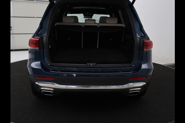 Mercedes-Benz GLB 200 Luxury Line | Panoramadak | Leder | Adaptive cruise | Camera | Park assist | Carplay | Sfeerverlichting | Full LED | Stoelverwarming | Navigatie |