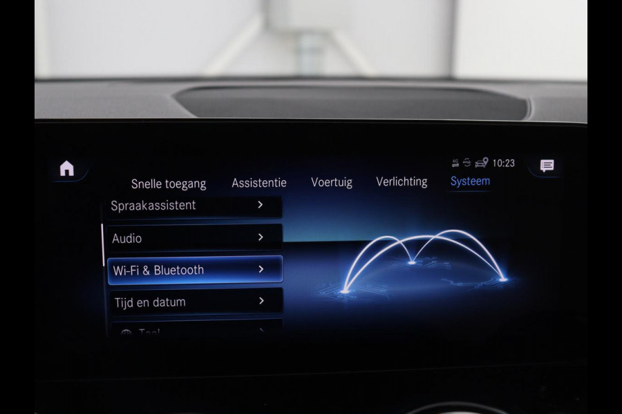 Mercedes-Benz GLB 200 Luxury Line | Panoramadak | Leder | Adaptive cruise | Camera | Park assist | Carplay | Sfeerverlichting | Full LED | Stoelverwarming | Navigatie |