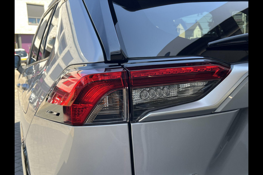 Toyota RAV4 Plug-in Hybrid 300 AWD Style | Head up display, December 2025, Dodehoekherkenning, Parkeersensoren, Stoel + Stuurverwarming