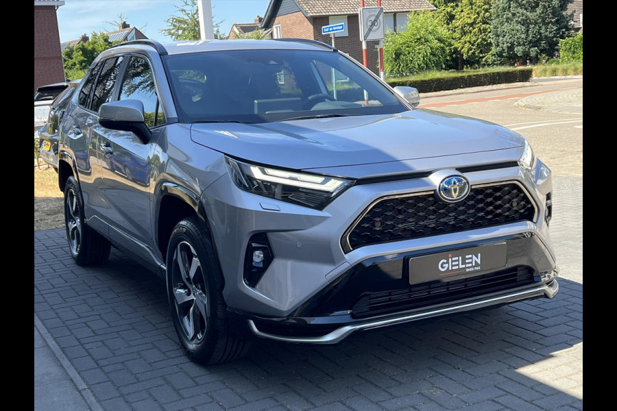 Toyota RAV4 Plug-in Hybrid 300 AWD Style | Head up display, December 2025, Dodehoekherkenning, Parkeersensoren, Stoel + Stuurverwarming