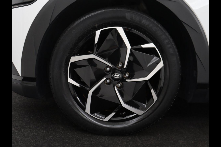 Hyundai IONIQ 5 Connect+ AWD 73kWh | Trekhaak | Leder | Head-up | Stuur/stoel verwarming | Adaptive cruise | Camera | Park assist | Carplay | Bose sound |