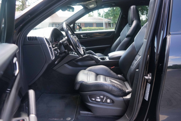 Porsche Cayenne 3.0 E-Hybrid V6 Pano/Bose/Sport-Chrono/360/trkhk