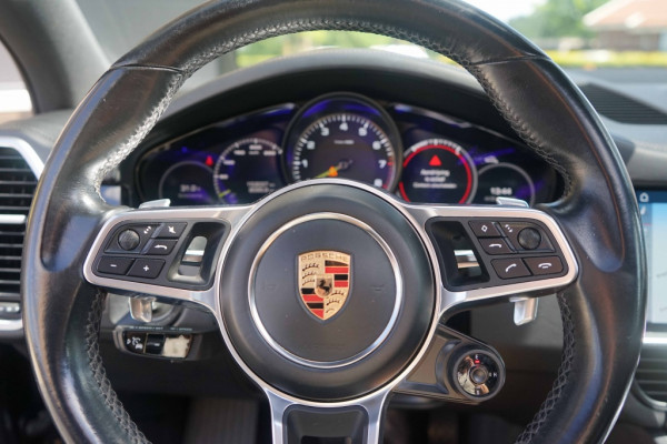 Porsche Cayenne 3.0 E-Hybrid V6 Pano/Bose/Sport-Chrono/360/trkhk