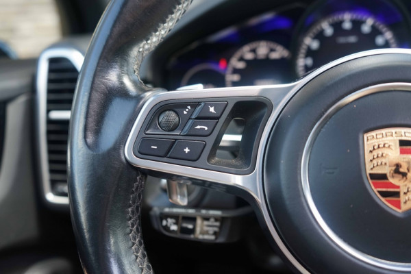 Porsche Cayenne 3.0 E-Hybrid V6 Pano/Bose/Sport-Chrono/360/trkhk