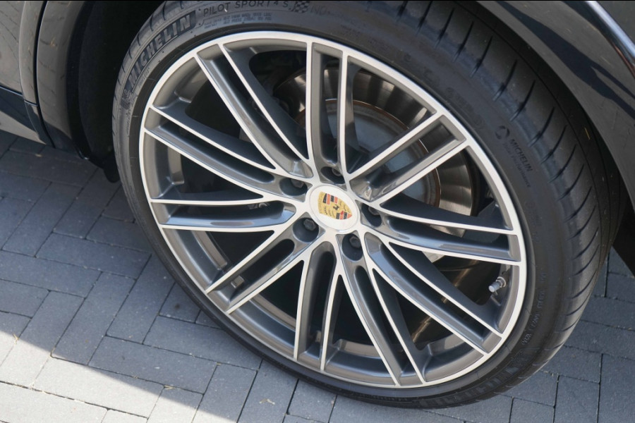 Porsche Cayenne 3.0 E-Hybrid V6 Pano/Bose/Sport-Chrono/360/trkhk