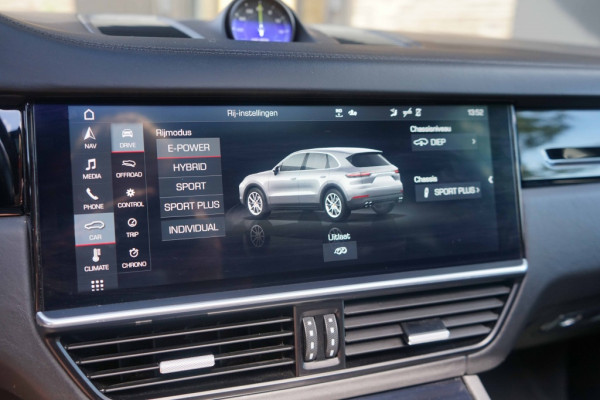 Porsche Cayenne 3.0 E-Hybrid V6 Pano/Bose/Sport-Chrono/360/trkhk