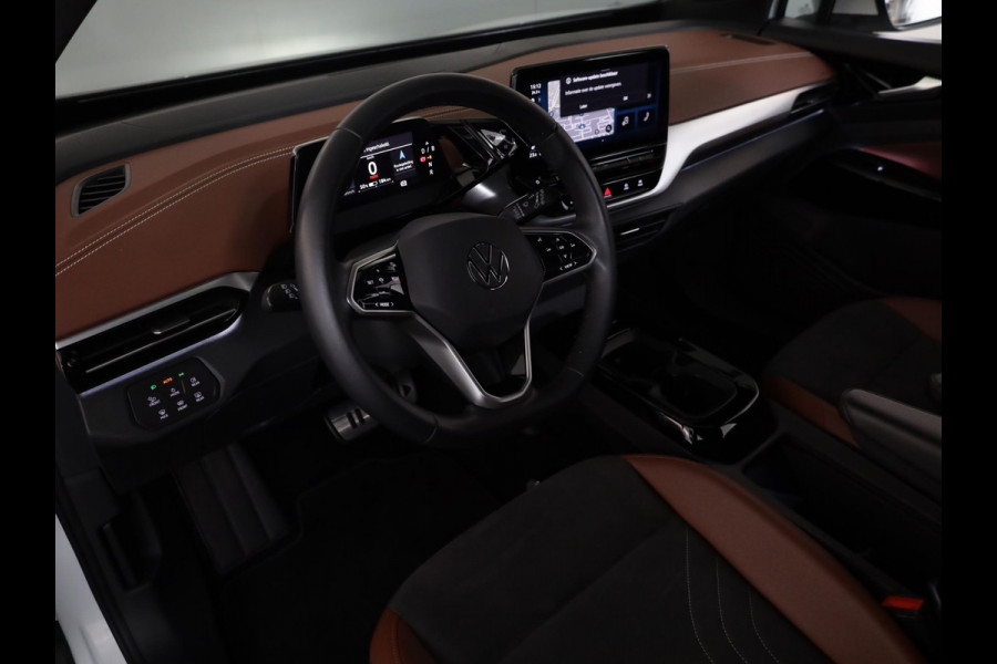 Volkswagen ID.4 Business 77 kWh 204 pk | Navigatie | Trekhaak (wegklapbaar) | Parkeersensoren | Achteruitrijcamera | Matrix LED koplampen | Apple Carplay/Android Auto |