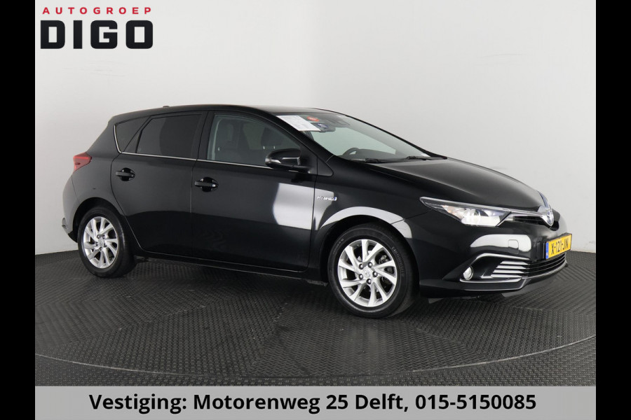 Toyota Auris 1.8 Hybrid Executive . GARANTIE TOT 02-2029 . STOEL VERWARMING . NAVIGATIE . CRUISE CONTROL .