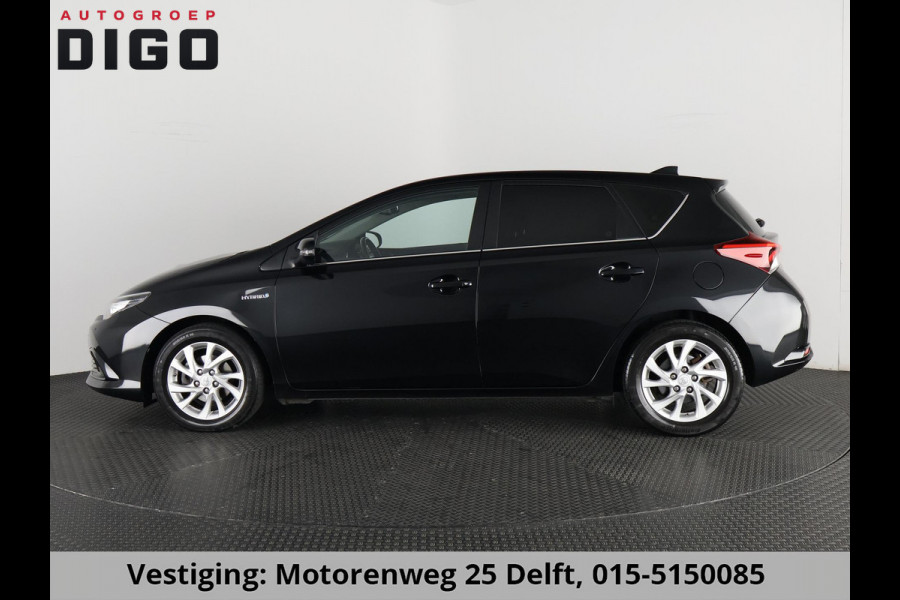 Toyota Auris 1.8 Hybrid Executive . GARANTIE TOT 02-2029 . STOEL VERWARMING . NAVIGATIE . CRUISE CONTROL .