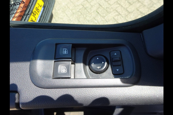 Renault Master T35 2.3 dCi 145 L4 DL DUBBELE CABINE OPEN LAADBAK